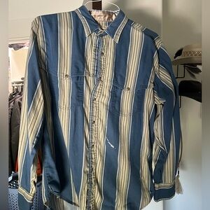 *VINTAGE* Wrangler Long Sleeve Pearl Snap (Medium-Large)